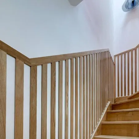 Duplex 4 Pax- Cour Privee Apartment *